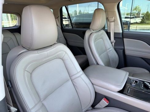 Certified 2022 Lincoln Aviator Reserve w/ Elements Package Plus RWD image 19
