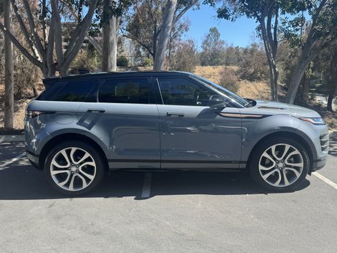 Used 2020 Land Rover Range Rover Evoque First Edition AWD/4WD image 4