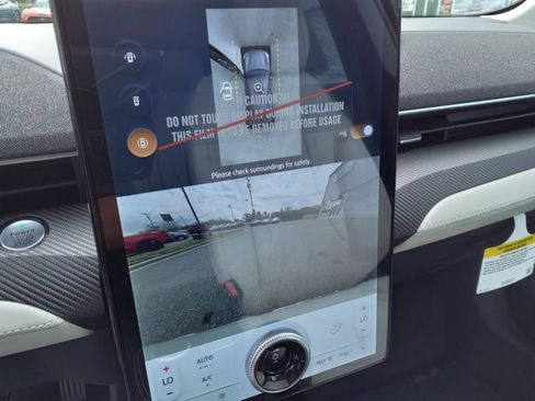 New 2023 Ford Mustang Mach-E Premium image 12