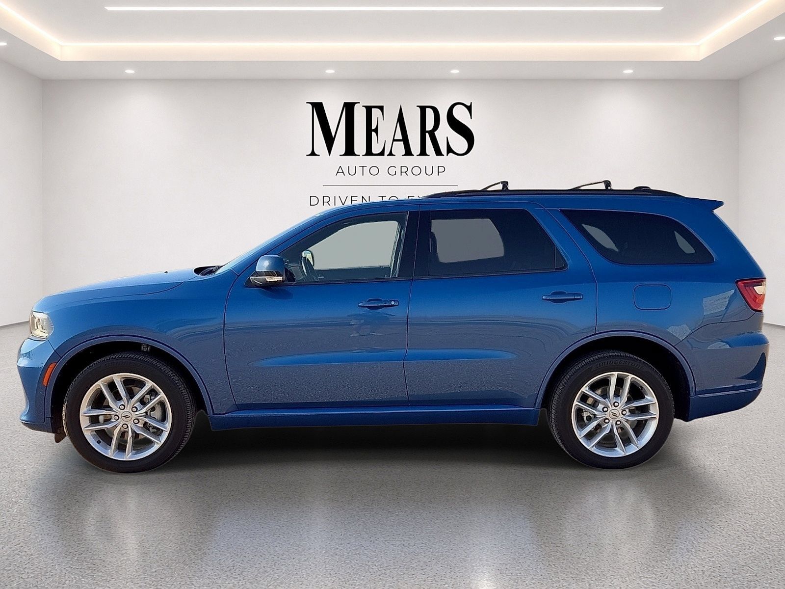 Used 2025 Dodge Durango GT AWD/4WD image 2