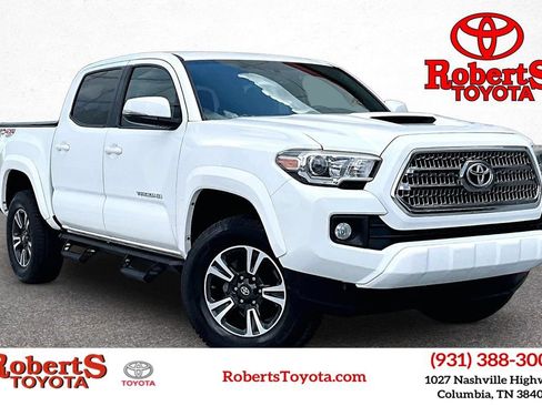 Certified 2017 Toyota Tacoma TRD Sport AWD/4WD image 1