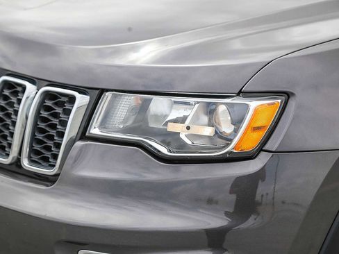 Used 2017 Jeep Grand Cherokee Limited w/ Trailer Tow Group IV RWD image 8
