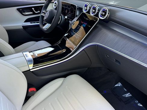New 2026 Mercedes-Benz GLC 300 4MATIC image 27