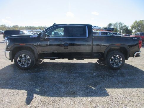 New 2026 GMC Sierra 3500 SLE w/ SLE Value Package AWD/4WD image 10