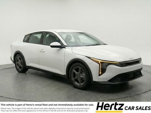 Used 2025 Kia K4 FWD image 1