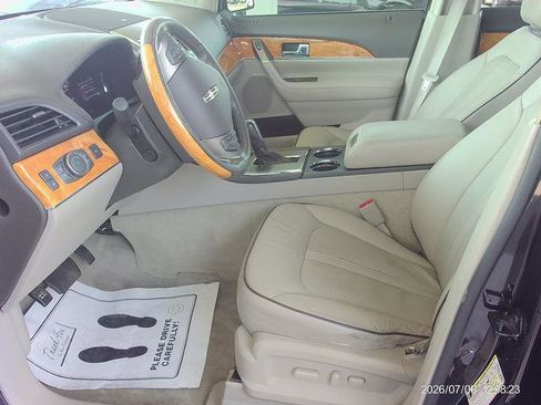 Used 2014 Lincoln MKX AWD w/ Equipment Group 102A image 7
