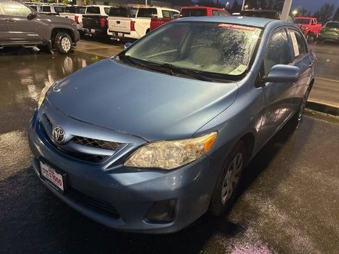 Used 2013 Toyota Corolla L image 3