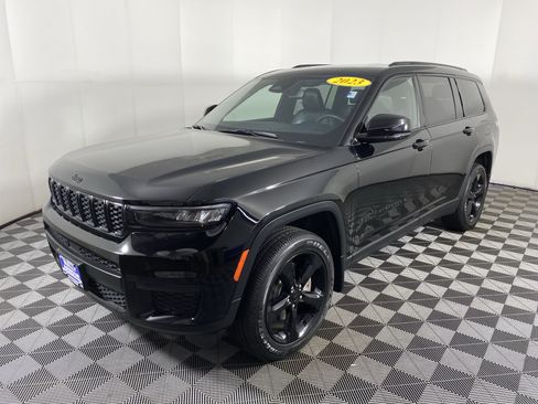 Used 2023 Jeep Grand Cherokee L Laredo AWD/4WD image 11