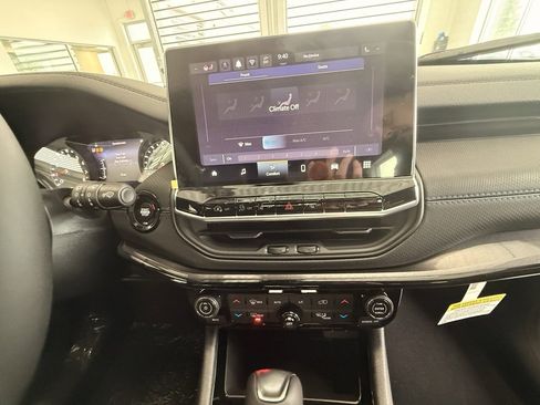 New 2026 Jeep Compass Limited image 11