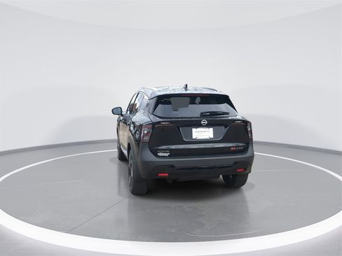New 2025 Nissan Kicks SR image 7