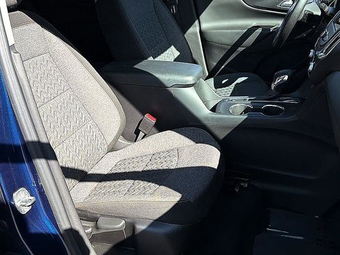 Used 2022 Chevrolet Equinox LT FWD image 23
