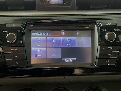 Used 2016 Toyota Corolla L image 27