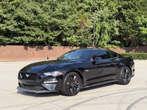 Used 2019 Ford Mustang GT RWD image 1