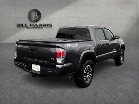 Used 2022 Toyota Tacoma TRD Sport AWD/4WD image 5