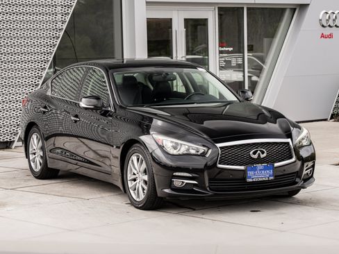 Used 2014 INFINITI Q50 Premium w/ Deluxe Touring Package AWD/4WD image 2