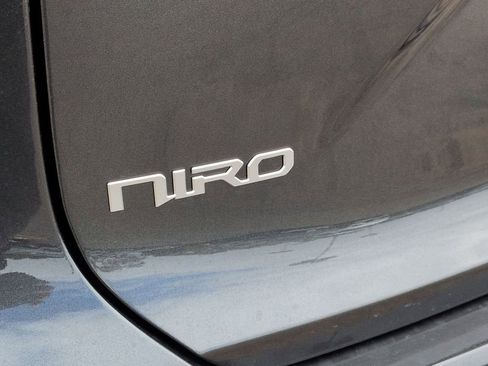 New 2026 Kia Niro EX FWD image 33