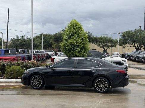 Used 2026 Toyota Camry XLE FWD image 4