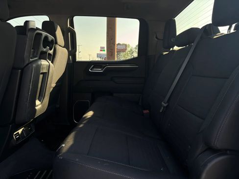 Used 2022 Chevrolet Silverado 1500 LT image 14