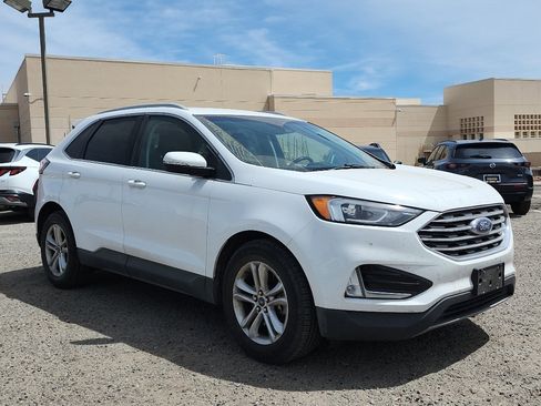 Used 2020 Ford Edge SEL image 3