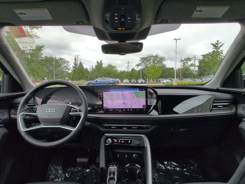 New 2025 Audi Q5 Premium Plus image 23