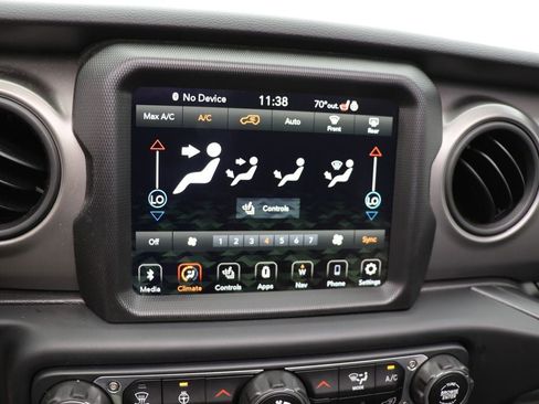 Used 2022 Jeep Wrangler Unlimited Sport AWD/4WD image 23