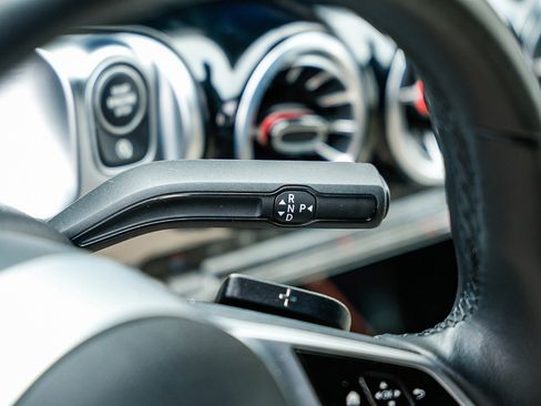 Certified 2025 Mercedes-Benz GLB 250 4MATIC image 19