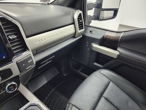 Used 2022 Ford F250 Lariat w/ Tremor Off-Road Package image 12