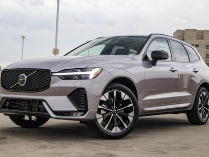 New 2026 Volvo XC60 B5 Plus w/ Climate Package PRO