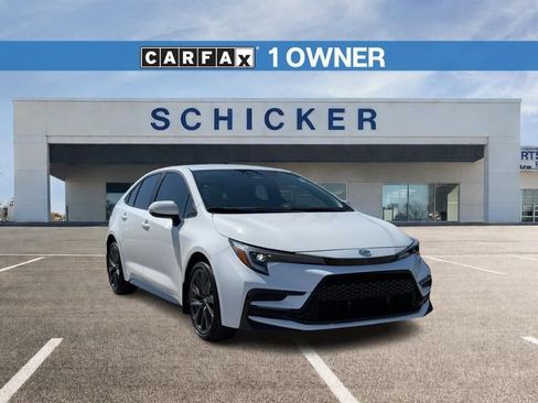 Used 2024 Toyota Corolla SE FWD image 1