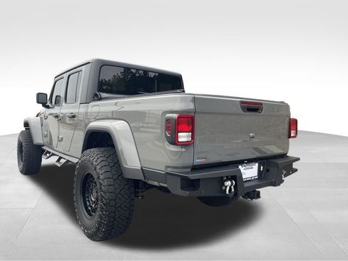 Used 2023 Jeep Gladiator Overland w/ Cold Weather Group image 7