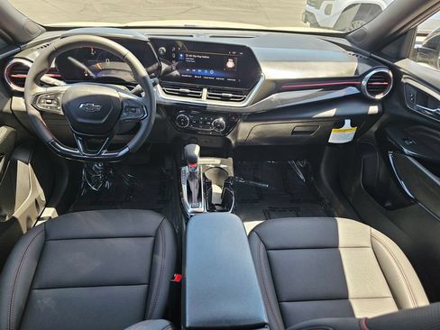 New 2026 Chevrolet Trax RS w/ Sunroof Package FWD image 18