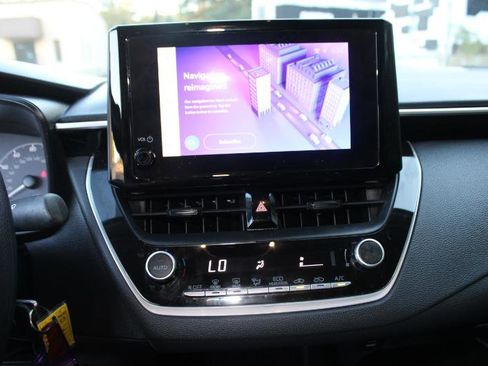 Used 2024 Toyota Corolla LE image 27