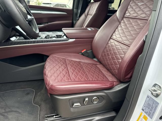 Certified 2026 Cadillac Escalade Sport RWD image 21
