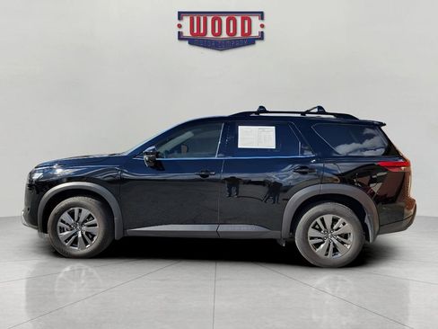 Used 2024 Nissan Pathfinder SV AWD/4WD image 4