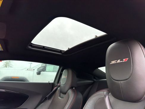 Used 2014 Chevrolet Camaro ZL1 w/ Gray Stripe Package image 18