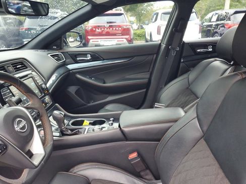 Used 2023 Nissan Maxima SR w/ Sport Mat Group image 15
