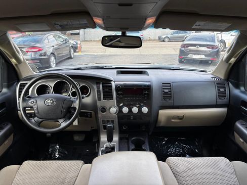 Used 2012 Toyota Tundra 4x4 CrewMax image 14