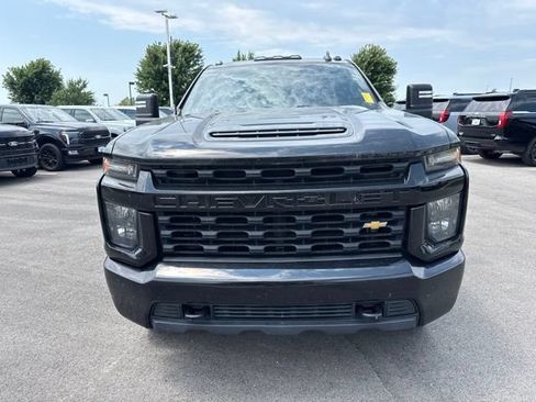 Used 2021 Chevrolet Silverado 2500 Custom w/ Custom Value Package AWD/4WD image 2