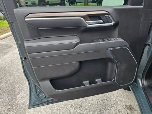 Used 2025 Chevrolet Silverado 1500 LT image 18