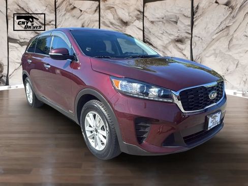 Used 2020 Kia Sorento LX AWD/4WD image 1