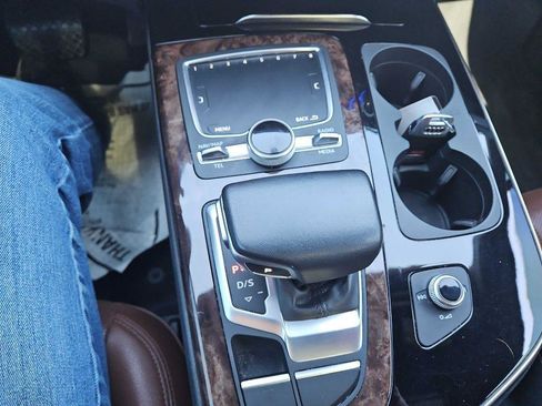 Used 2019 Audi Q7 3.0T Prestige w/ Prestige Package image 28