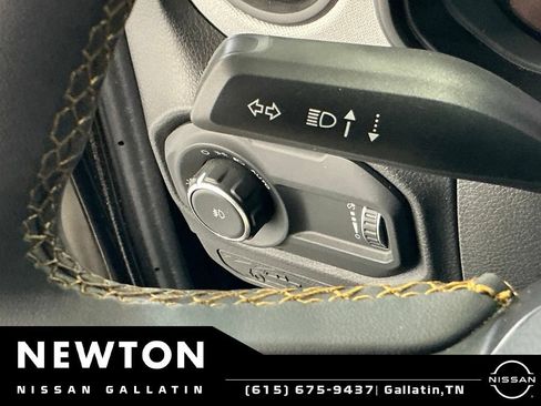 Used 2024 Jeep Wrangler Unlimited Sport AWD/4WD image 39