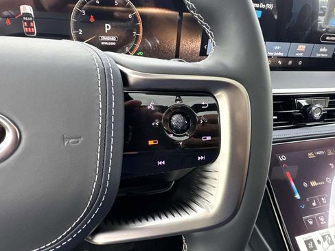 New 2026 INFINITI QX80 4WD image 23