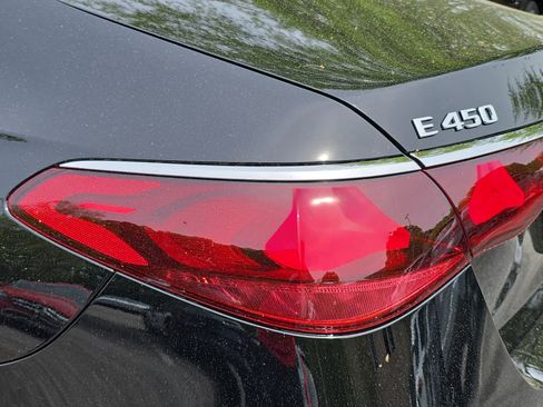 New 2026 Mercedes-Benz E 450 4MATIC Sedan image 35