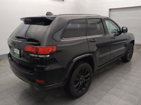 Used 2020 Jeep Grand Cherokee Altitude AWD/4WD image 9