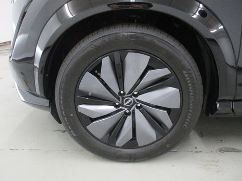 Used 2023 Nissan Ariya AWD image 13