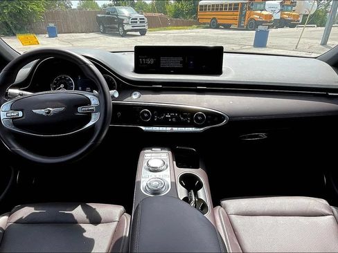Used 2025 Genesis GV70 2.5T w/ Advanced Package AWD/4WD image 5
