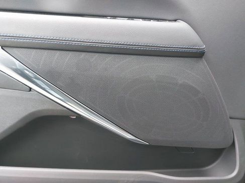 New 2025 Cadillac Escalade IQ Sport 1 w/ LPO, ONYX Package image 33