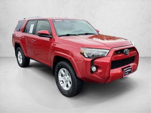 Used 2016 Toyota 4Runner SR5 image 3