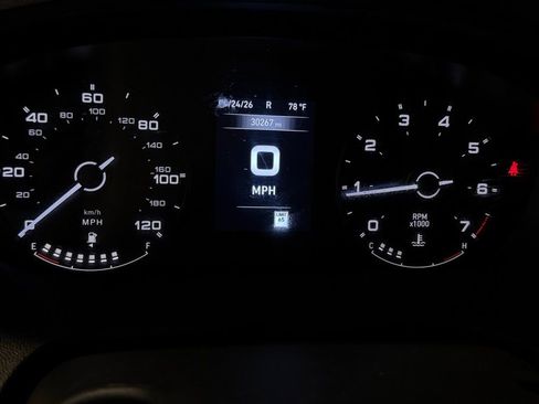 Used 2025 RAM ProMaster 2500 w/ Convenience Group FWD image 14